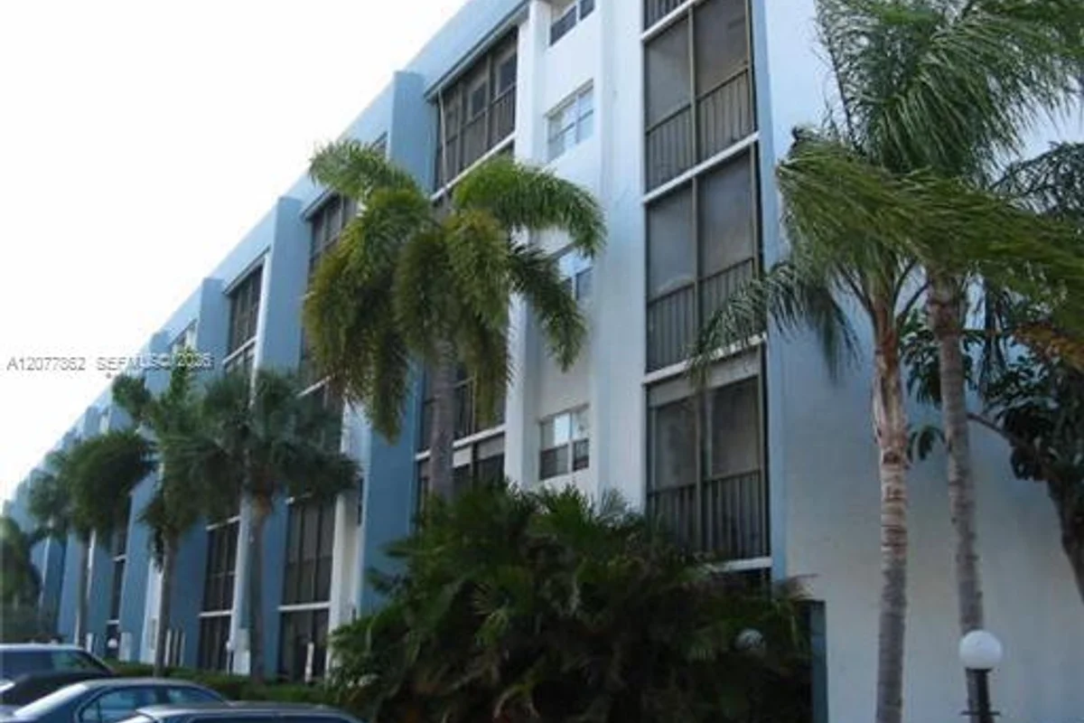 5321 NE 24th Ter #502A, Fort Lauderdale: photo 1 of 9