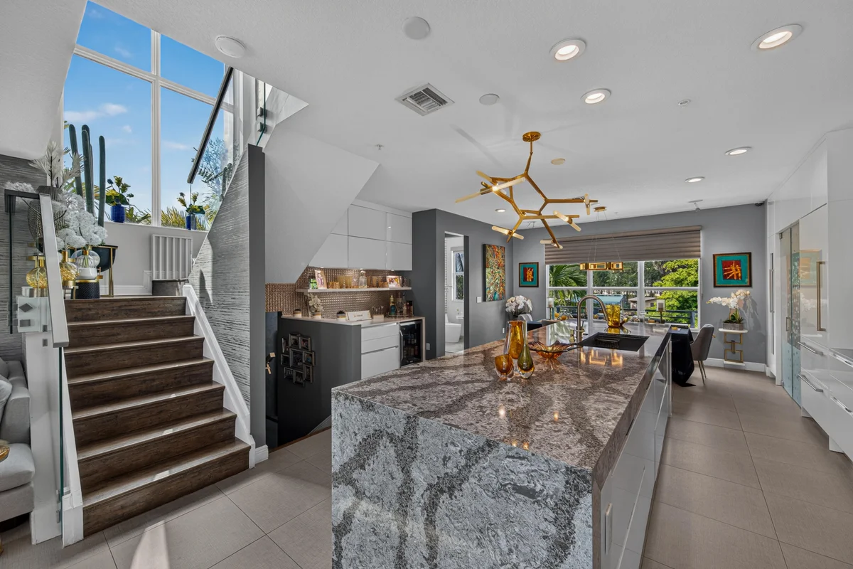 2900 NE 12th Ter #22, Oakland Park: photo 1 of 44
