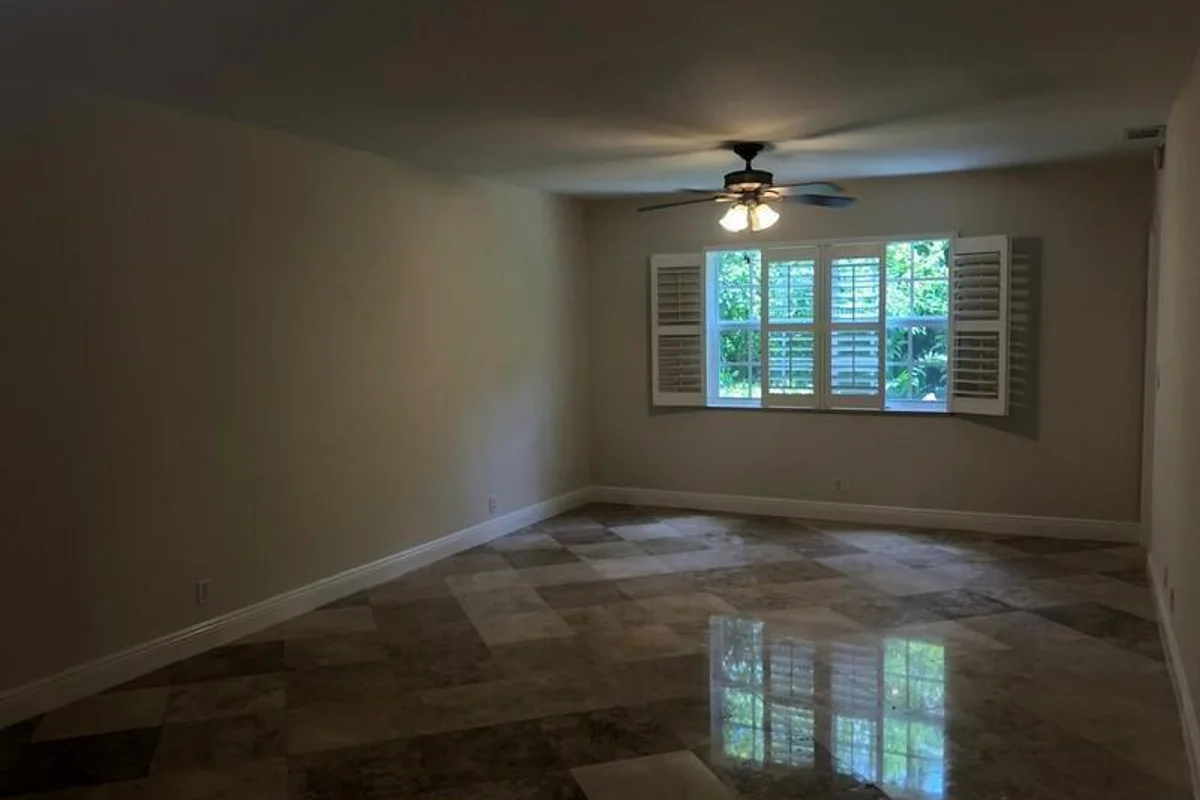 2424 SE 17th St #103B, Fort Lauderdale: photo 1 of 12