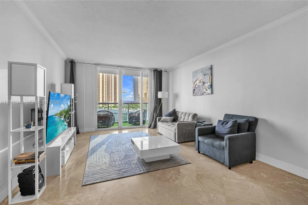 19370 Collins Ave #919, Sunny Isles Beach: photo 1 of 26