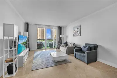 19370 Collins Ave #919, Sunny Isles Beach: photo 1 of 26