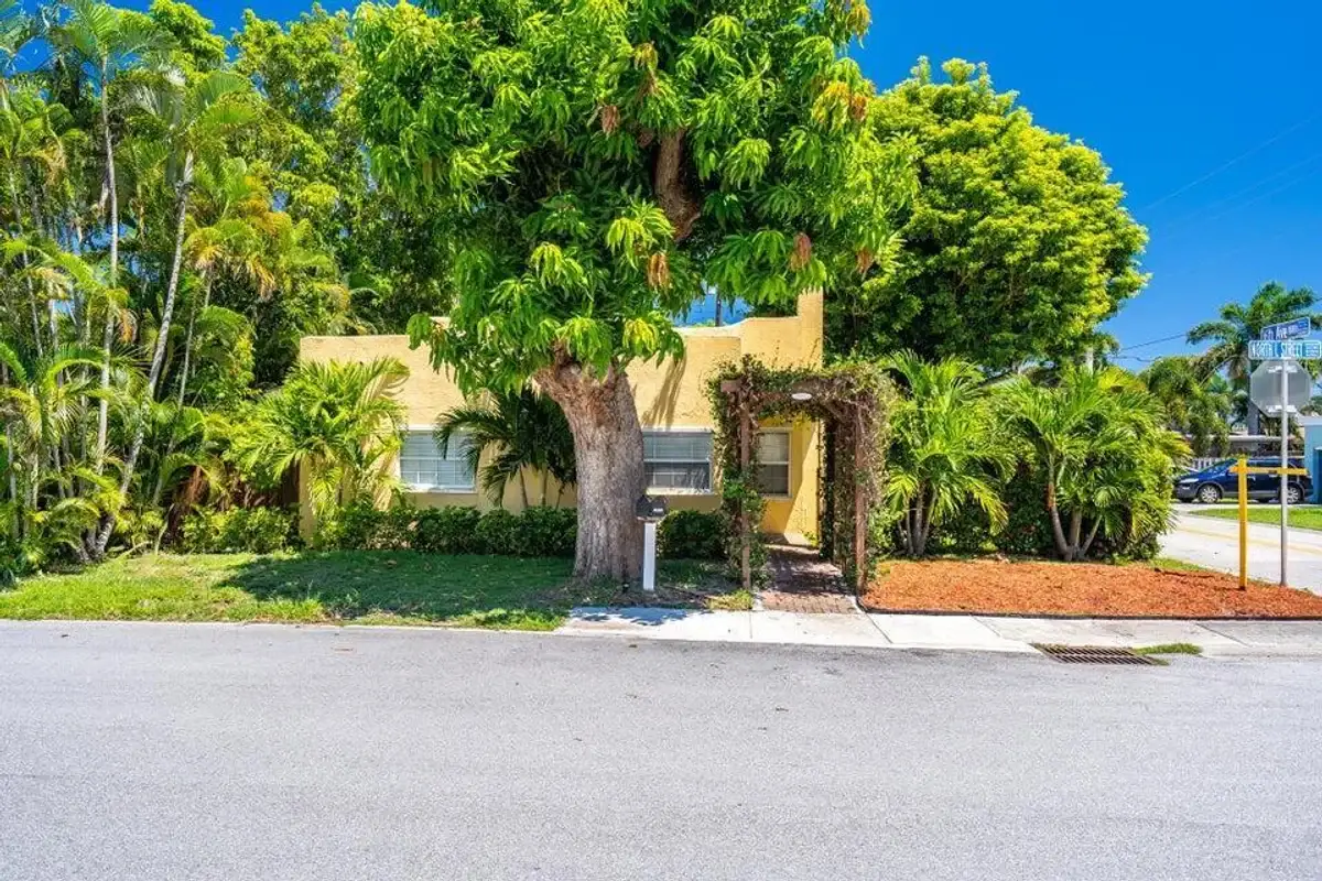 1602 N L St, Lake Worth Beach: photo 1 of 41