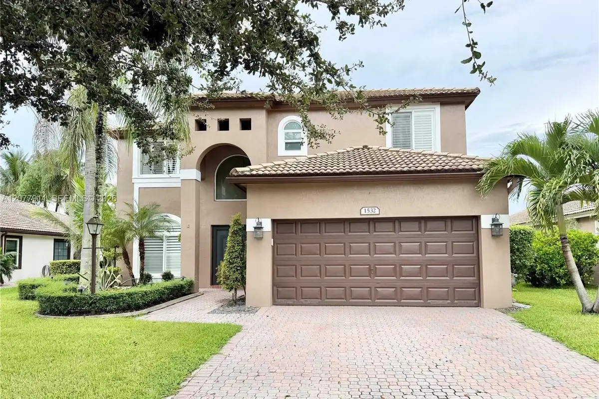 1532 NW 133rd Ave, Pembroke Pines: photo 1 of 20