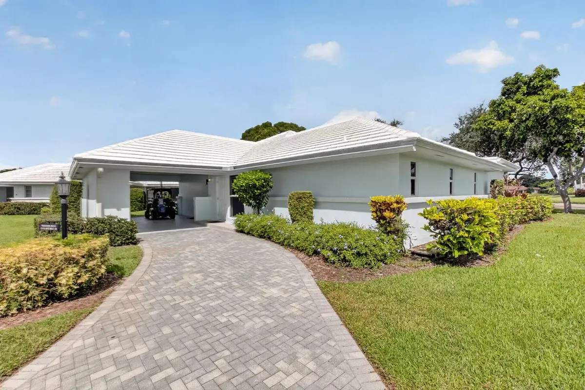 8 Slash Pine Dr, Boynton Beach: photo 1 of 87