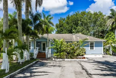 6929 120th Ave N, West Palm Beach: photo 1 of 25
