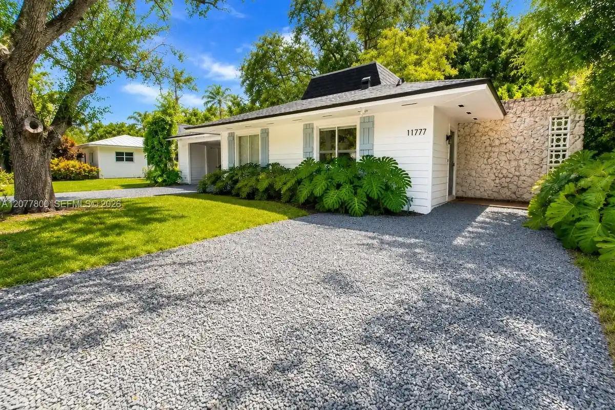 11777 SW 81st Rd #1, Pinecrest: photo 1 of 14