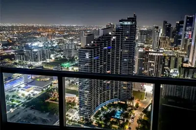 1900 N Bayshore Dr #5004, Miami: photo 1 of 37