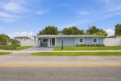 4035 SW 108th Ave, Miami: photo 1 of 48