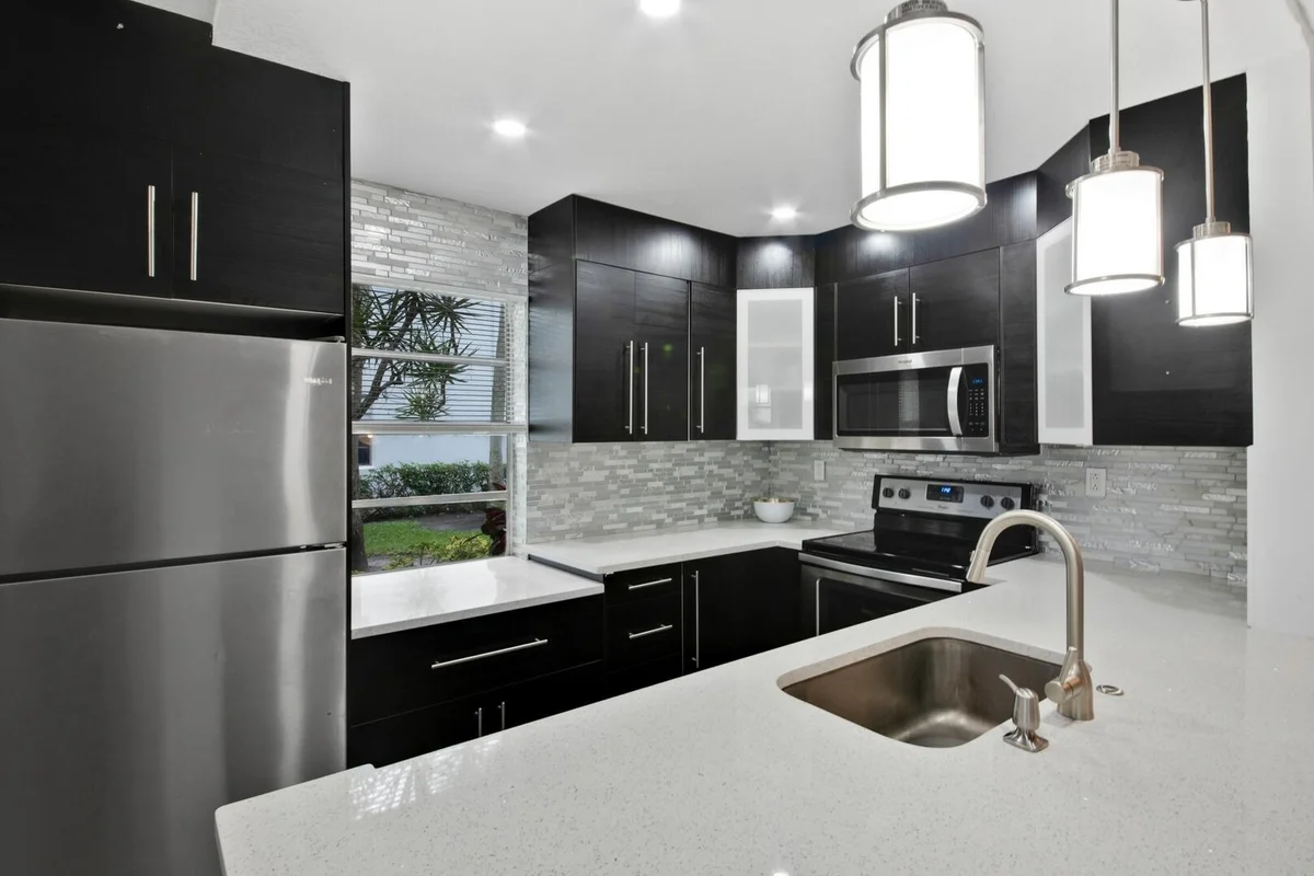 21 Normandy A, Delray Beach: photo 1 of 27