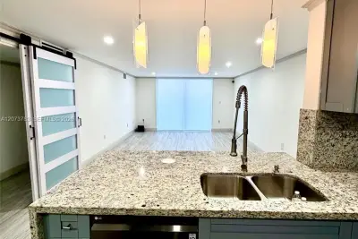 4000 NE 170th St #207, North Miami Beach: photo 1 of 38