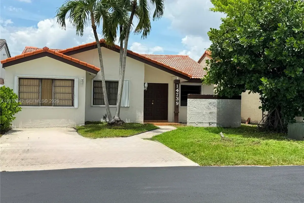 14739 SW 102nd Ter, Miami: photo 1 of 27