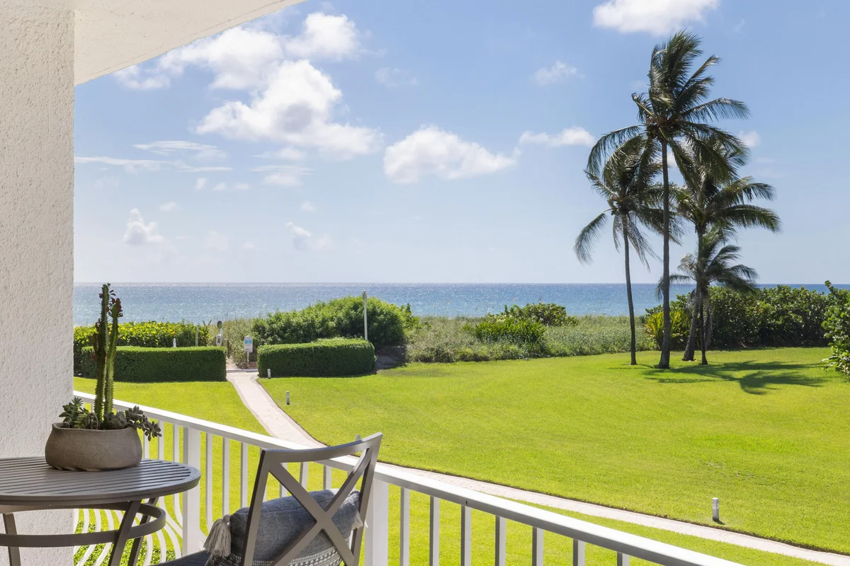 2774 S Ocean Blvd #205, Palm Beach: photo 1 of 36