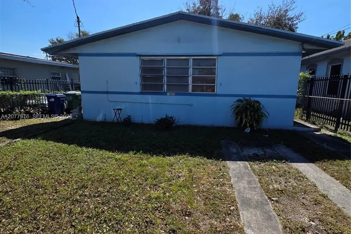 1820 NW 69th St, Miami: photo 1 of 2