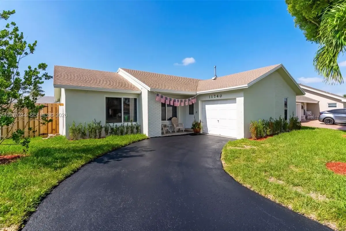 11740 NW 39th Pl, Sunrise: photo 1 of 35