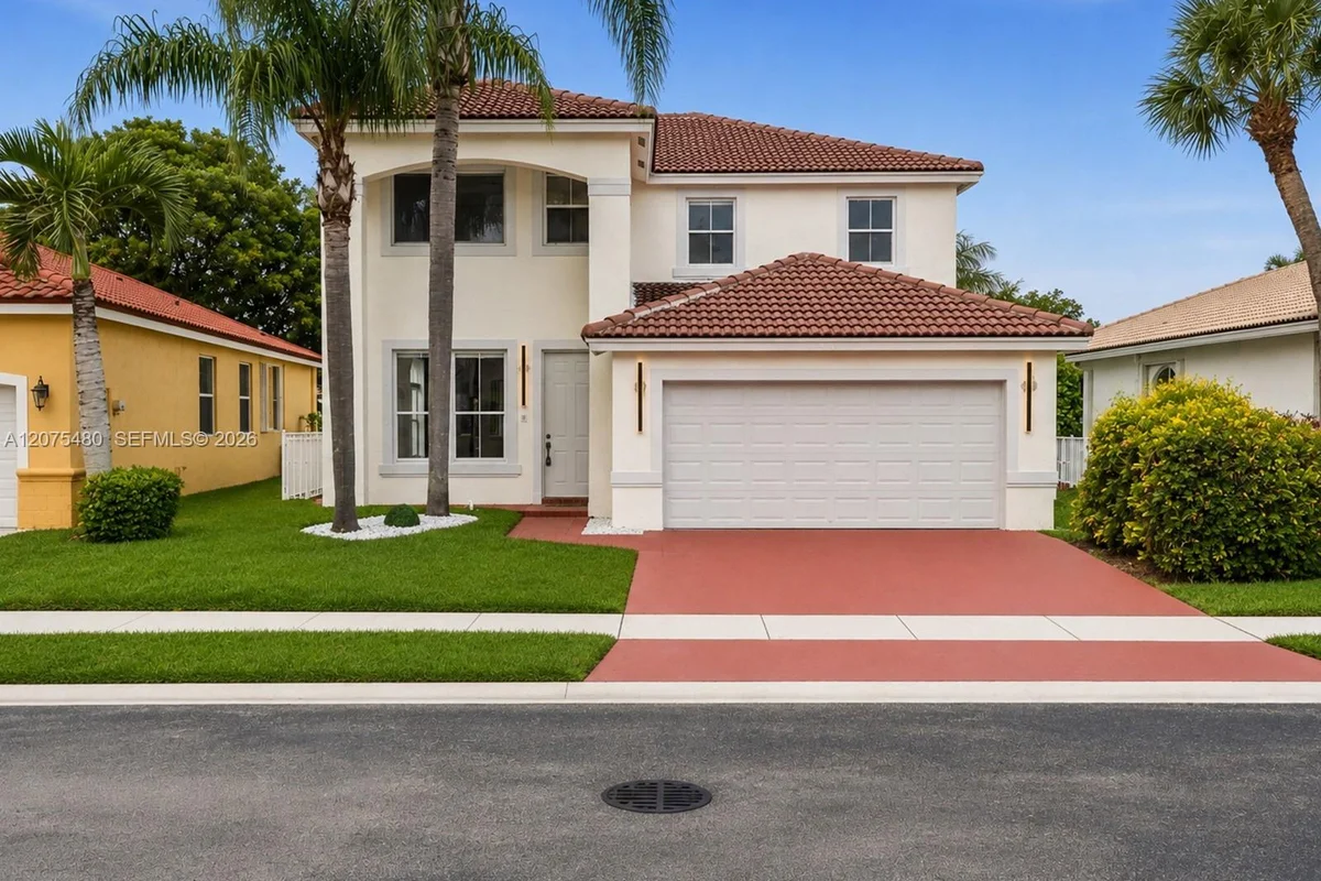 1800 NW 78th Ave, Pembroke Pines: photo 1 of 74