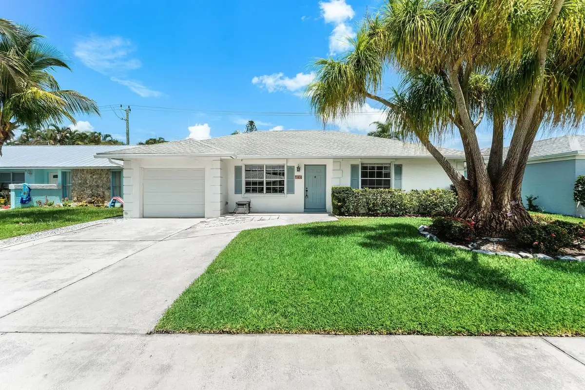 149 Arrowhead Cir, Jupiter: photo 1 of 23