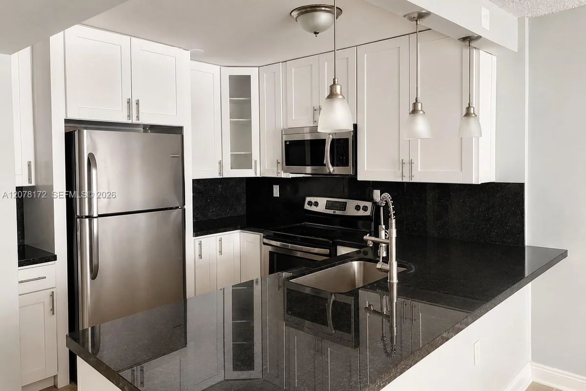 488 NW 165th St Rd #B-112, Miami: photo 1 of 13