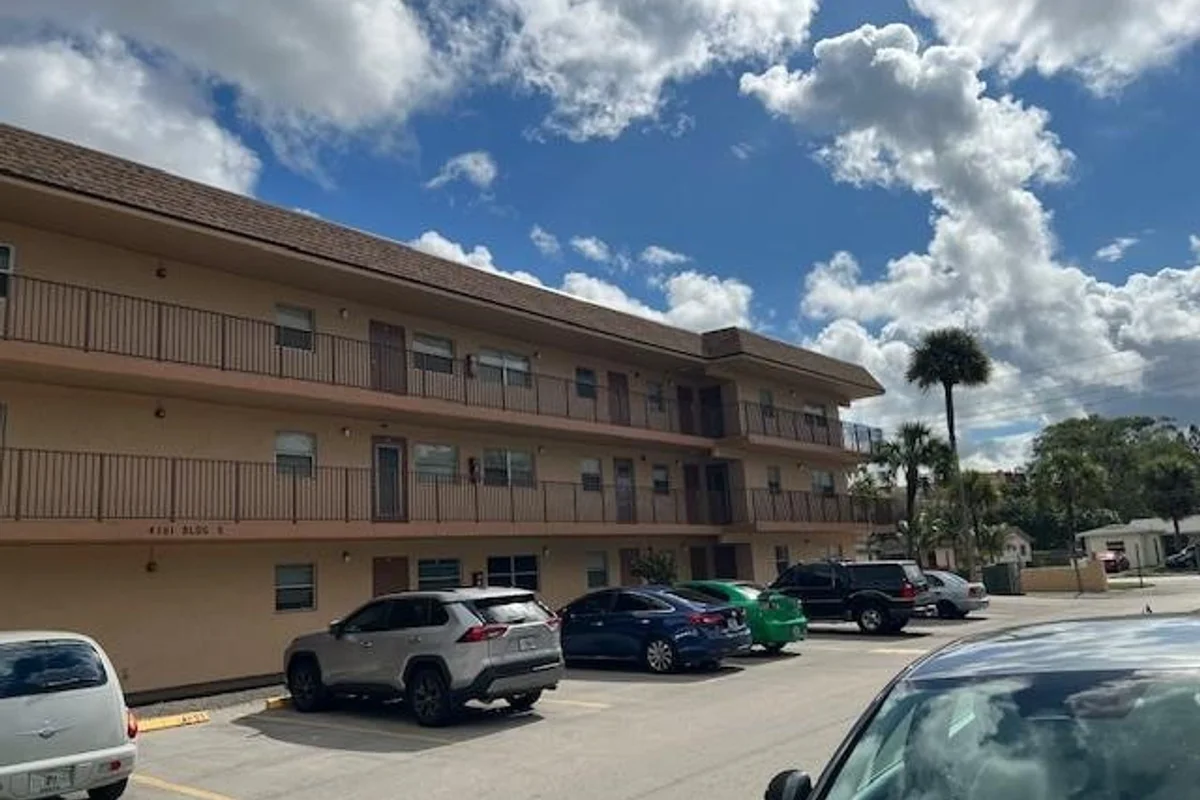 4191 NW 26th St #354, Lauderhill: photo 1 of 29
