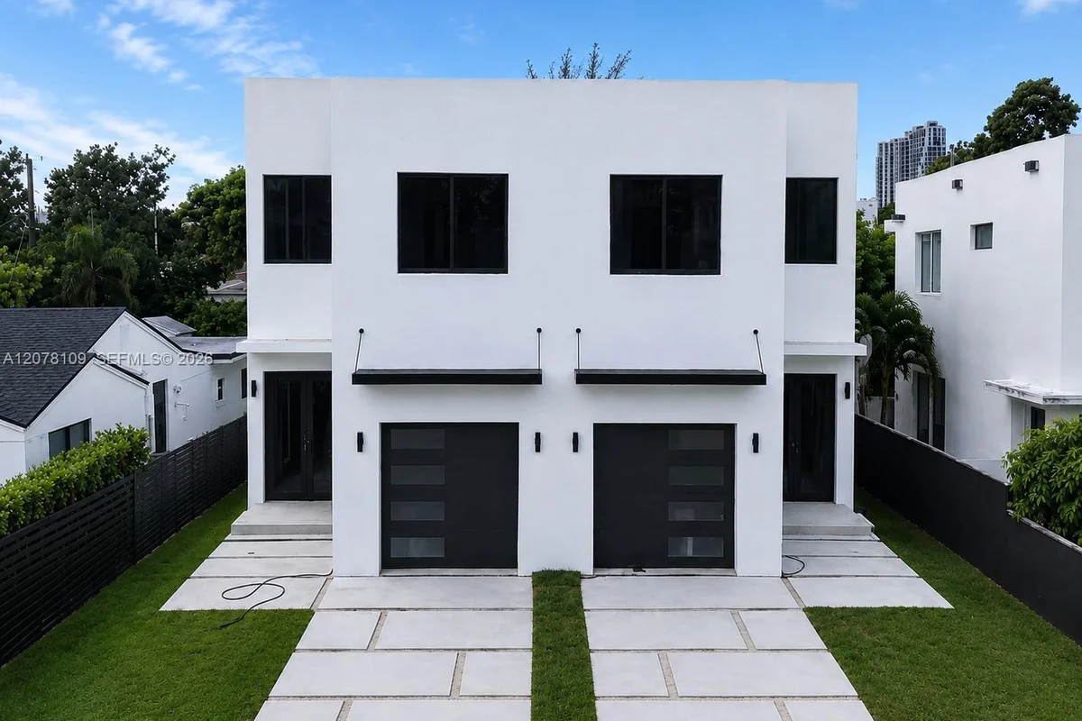 3520 SW 25th Ter, Miami: photo 1 of 1