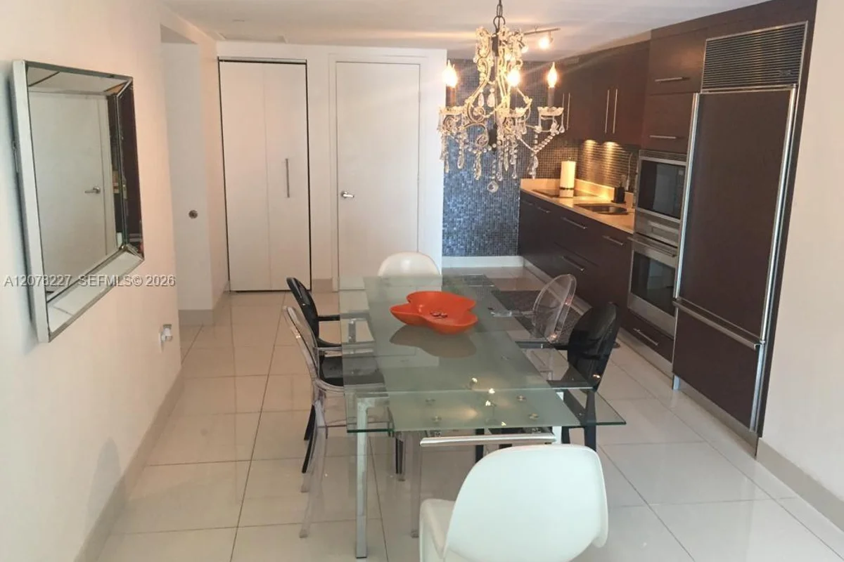 485 Brickell Ave #1811, Miami: photo 1 of 19
