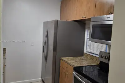 8550 N Sherman Cir #103, Miramar: photo 1 of 10