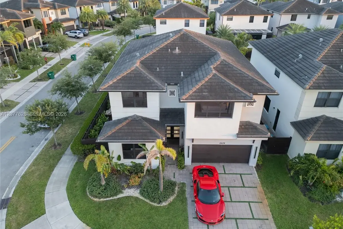 8824 NW 161st Ter, Miami Lakes: photo 1 of 45