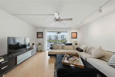 441 SE 3rd St #207, Dania Beach: photo 1 of 35