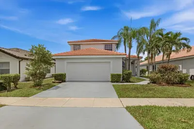 1378 SW 180th Ave, Pembroke Pines: photo 1 of 50