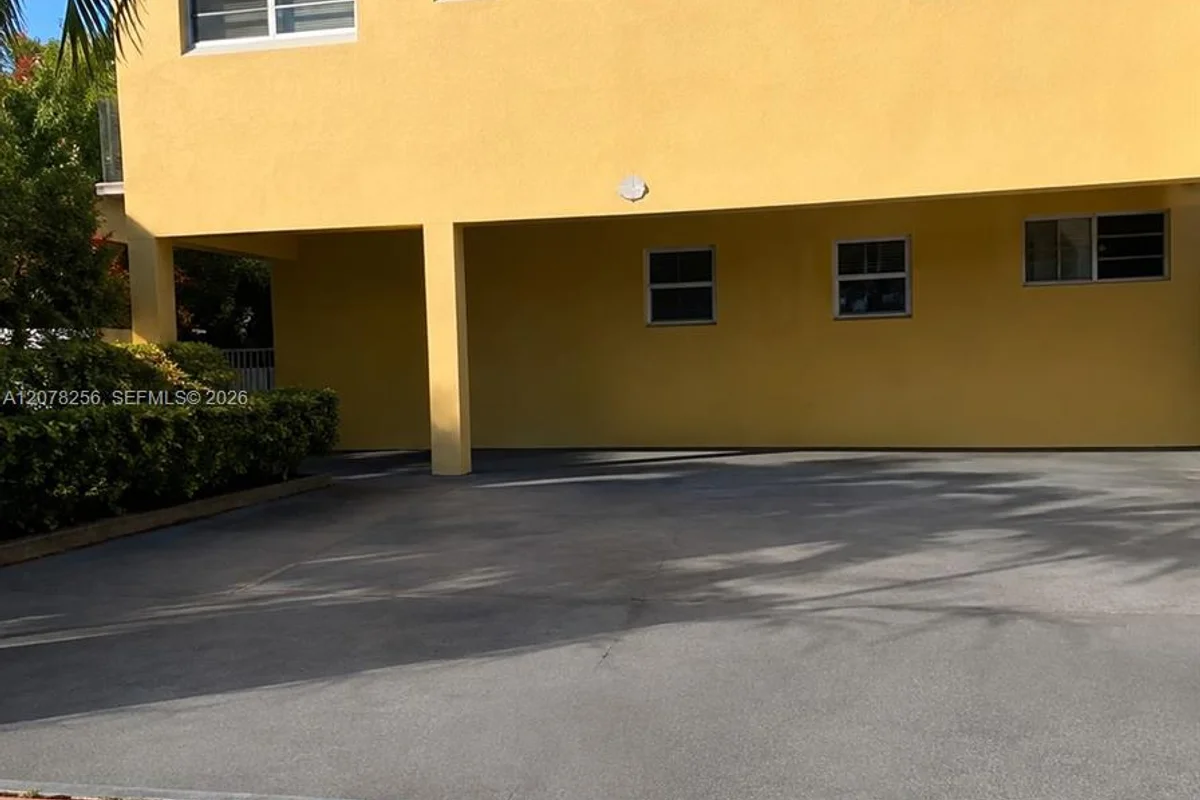 536 Euclid Ave #9, Miami Beach: photo 1 of 21