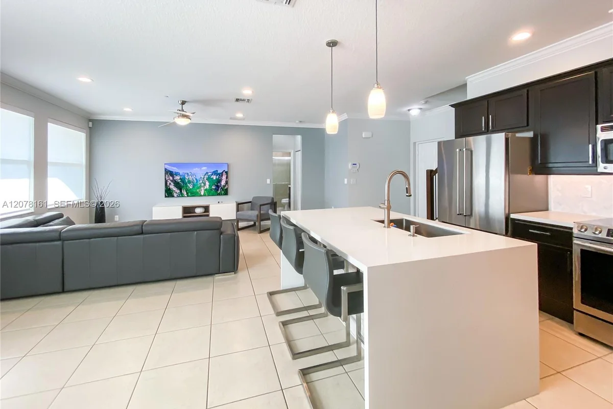 2958 St Thomas Dr, Cooper City: photo 1 of 19