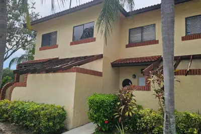 4621 NW 88th Ave, Sunrise: photo 1 of 8