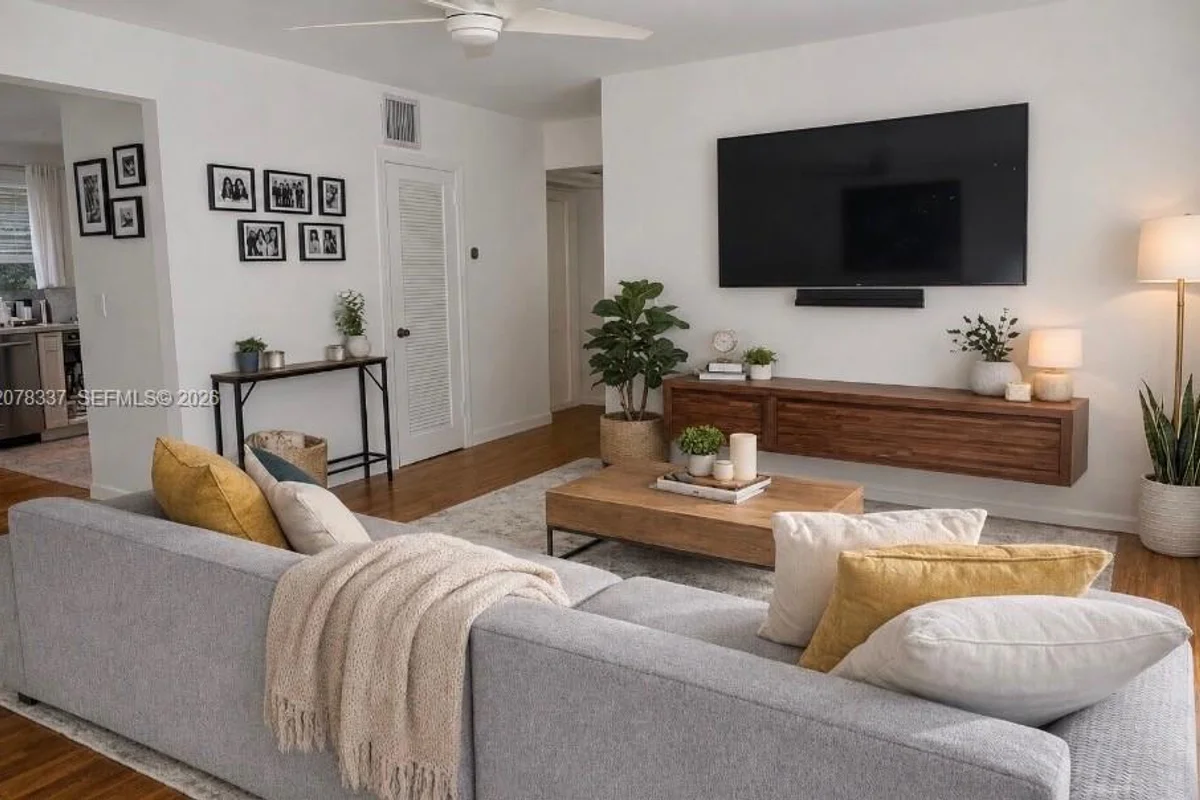 5665 SW 80th St #62B, Miami: photo 1 of 18