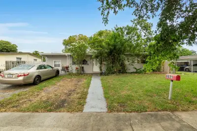 6921 Taylor St, Hollywood: photo 1 of 20