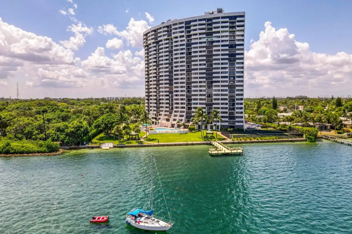 5200 N Flagler Dr #1106, West Palm Beach: photo 1 of 25
