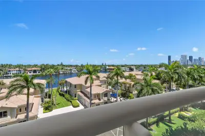 21050 Point Pl #604, Aventura: photo 1 of 27