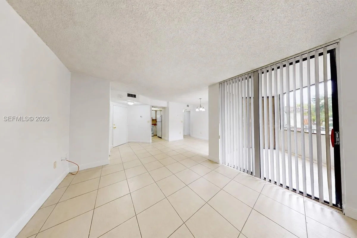 8205 SW 152nd Ave #F212, Miami: photo 1 of 11
