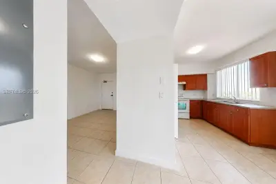 115 SW 42nd Ave #501, Miami: photo 1 of 13
