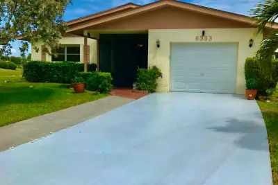 6333 Stanley Ln, Delray Beach: photo 1 of 37