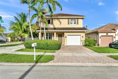 28403 SW 130th Ave, Homestead: photo 1 of 48