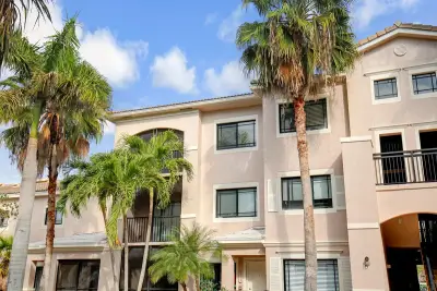 2801 Sarento Pl #304, Palm Beach Gardens: photo 1 of 27