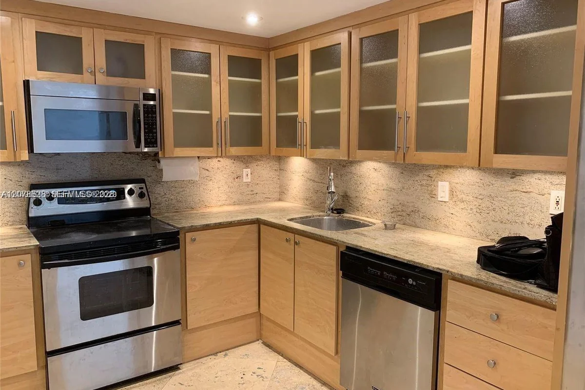 780 NE 69th St #1507, Miami: photo 1 of 21