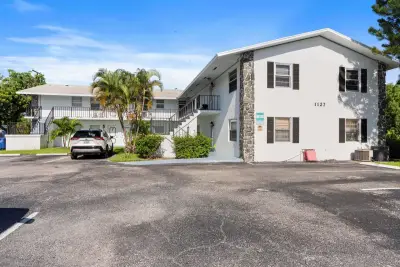 1127 S Federal Hwy #103, Lake Worth Beach: photo 1 of 27