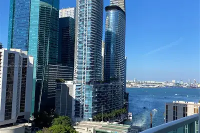 41 SE 5th St #1109, Miami: photo 1 of 25