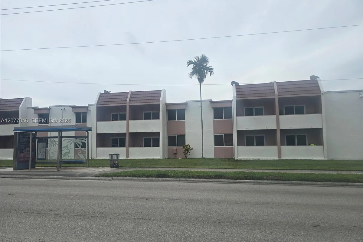 8990 SW 24th St #226, Miami: photo 1 of 12