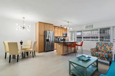 2881 NE 32nd St #220, Fort Lauderdale: photo 1 of 35