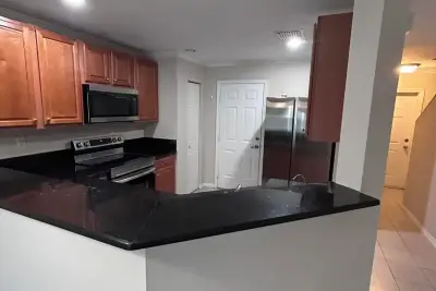 9115 Chambers St, Tamarac: photo 1 of 27