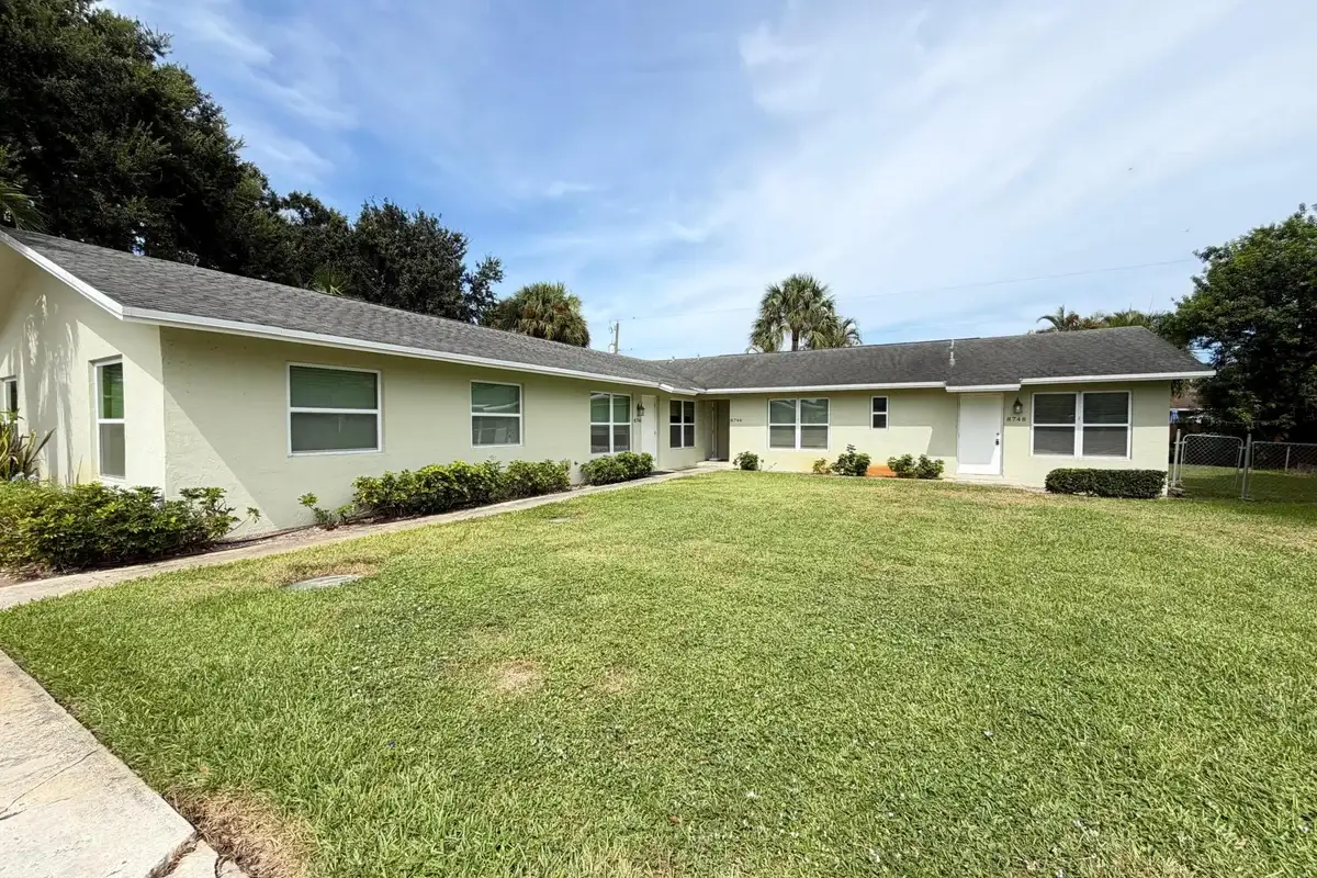8748 Sunset Dr, Palm Beach Gardens: photo 1 of 23