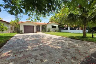 3431 SW 63rd Ave, Miami: photo 1 of 64