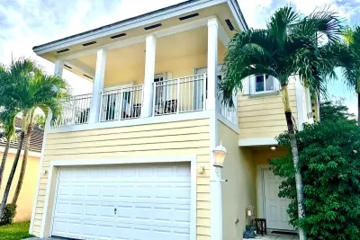396 NE 33rd Ter, Homestead: photo 1 of 51