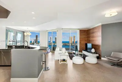 6000 Island Blvd #2204, Aventura: photo 1 of 15